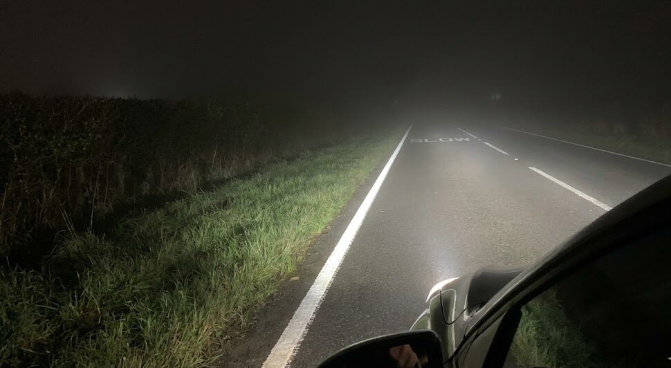 edge line road mark UK